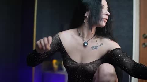 Snapshot of giaeasyice chatting on December 2, 9:10 pm Gia online show from December 2, 9:10 pm