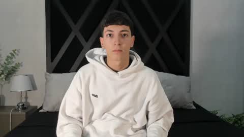 Snapshot of gian_rossii chatting on June 19, 11:14 am GIAN online show from June 19, 11:14 am