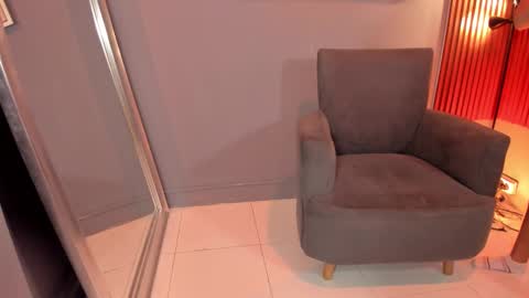 gianna_brown_ online show from October 6, 12:02 pm