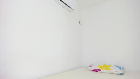 Gianna online show from February 12, 9:22 pm