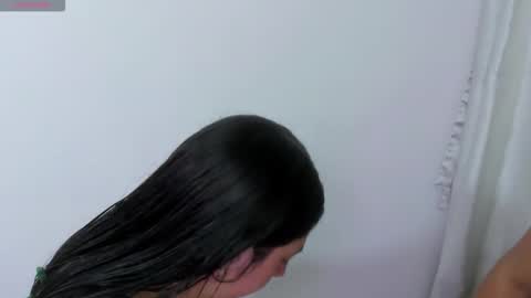 Snapshot of giannagovlea chatting on November 19, 11:27 pm giannagovlea online show from November 19, 11:27 pm