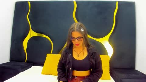 GiannaJohnson online show from November 30, 3:10 am