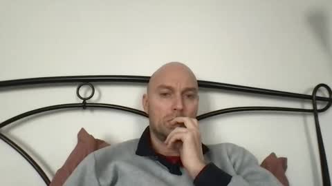 giannipaciotti online show from December 20, 2:02 pm