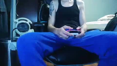 giantdick4u1991 online show from September 18, 8:33 pm