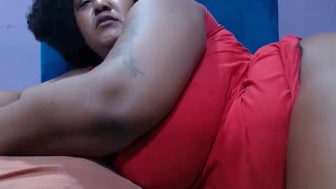 Snapshot of gianttitts chatting on November 22, 8:57 am gianttitts online show from November 22, 8:57 am