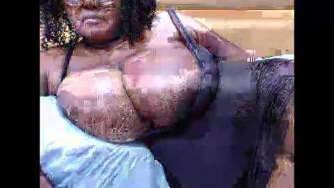 gianttitts online show from March 27, 8:08 pm