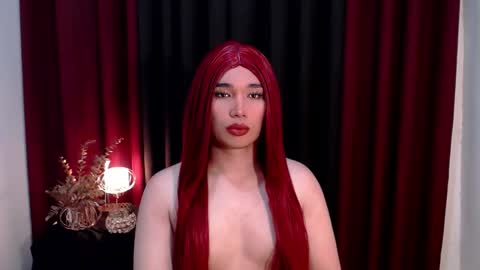 Snapshot of giaxxx01 chatting on October 19, 5:30 am Gia X online show from October 19, 5:30 am