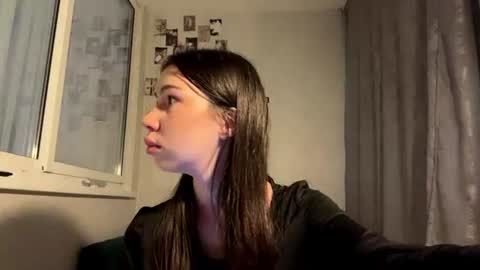 gidgetpetrullo online show from July 31, 1:32 pm