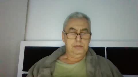 gigi1970 online show from November 11, 1:55 pm