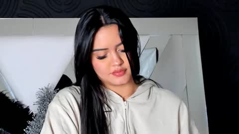 gigi wilden online show from December 23, 5:22 pm