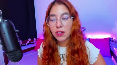 Snapshot of gigimooon chatting on September 14, 11:59 pm gigimooon online show from September 14, 11:59 pm