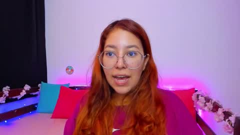 Snapshot of gigimooon chatting on September 21, 11:17 pm gigimooon online show from September 21, 11:17 pm