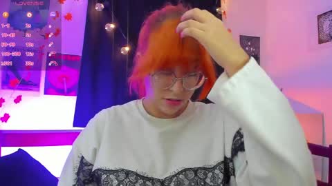 Snapshot of gigimooon chatting on April 28, 6:29 am gigimooon online show from April 28, 6:29 am