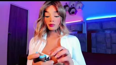 Snapshot of gigitremblay chatting on February 14, 7:10 pm gigitremblay online show from February 14, 7:10 pm