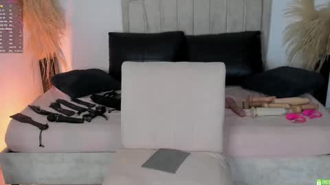 pamela online show from March 27, 2:17 am