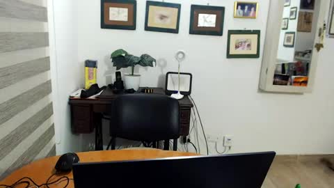 Snapshot of gikitrans chatting on June 14, 11:40 pm gikitrans online show from June 14, 11:40 pm