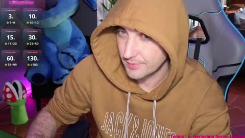 Snapshot of gil_gamesh2nd chatting on May 6, 7:57 am Mirko online show from May 6, 7:57 am