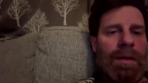 Snapshot of gilbertinio chatting on January 5, 10:46 pm Gilbert online show from January 5, 10:46 pm