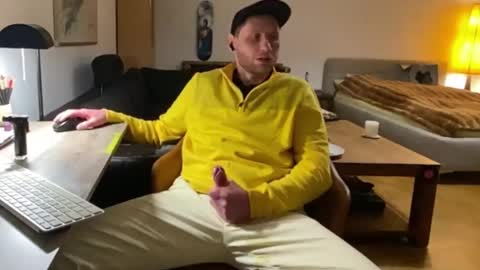 Snapshot of gilbertlachsmann chatting on January 19, 8:07 am Sebastian online show from January 19, 8:07 am