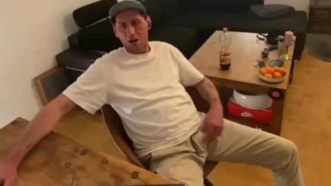 Snapshot of gilbertlachsmann chatting on November 1, 8:00 pm Sebastian online show from November 1, 8:00 pm