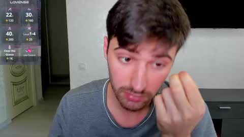 Snapshot of gilbertogonzales chatting on March 9, 8:29 am gilbertogonzales online show from March 9, 8:29 am