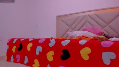 Snapshot of gimenalara chatting on November 12, 11:54 am Gimena online show from November 12, 11:54 am