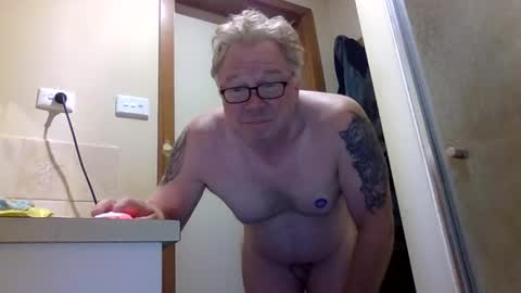Snapshot of gimmmieoooo chatting on March 16, 12:31 pm gimmmieoooo online show from March 16, 12:31 pm