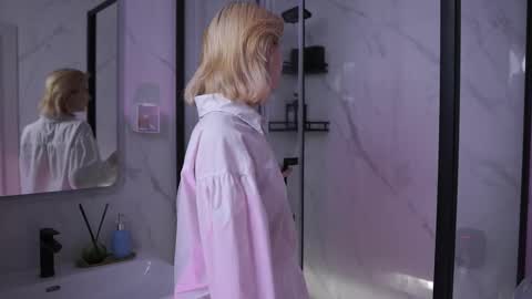 Gin online show from November 15, 6:33 am