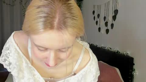 Gin online show from April 24, 6:38 am