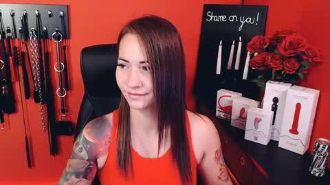 gina_hotlick online show from October 16, 5:52 am