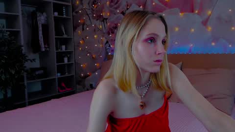 Gina online show from December 31, 9:21 am