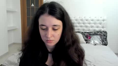 Kate online show from October 24, 9:06 am