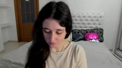 Kate online show from November 26, 8:04 am