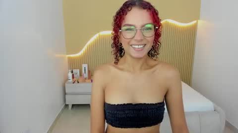 Snapshot of ginamorelo chatting on June 11, 1:31 pm G I A N A online show from June 11, 1:31 pm