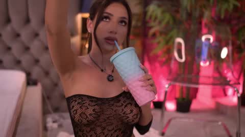 Gina online show from May 27, 7:44 pm