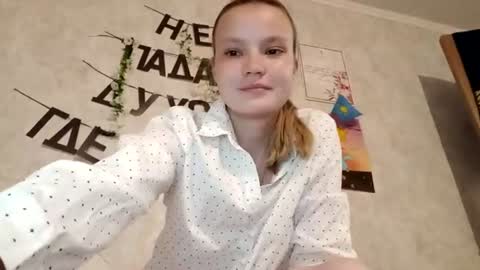Snapshot of ginger_anna_est chatting on June 26, 7:29 pm Ginger Anna online show from June 26, 7:29 pm