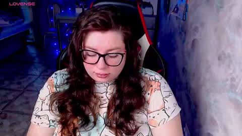 Snapshot of ginger_grayy chatting on February 8, 6:17 am Alexa here online show from February 8, 6:17 am