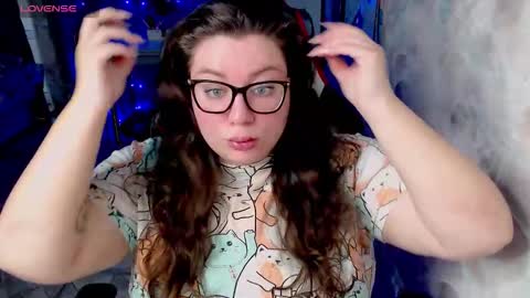 Snapshot of ginger_grayy chatting on February 9, 6:50 am Alexa here online show from February 9, 6:50 am