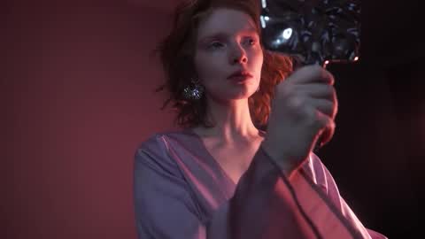 Snapshot of ginger_hugs chatting on October 7, 10:07 pm im expecting 350 thumbs up on my altar online show from October 7, 10:07 pm