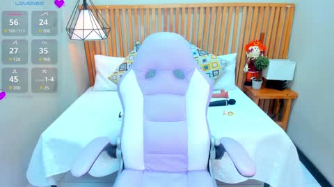        online show from December 11, 9:01 pm