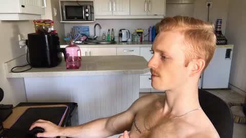 Snapshot of gingerboy_69 chatting on February 3, 3:06 pm Jay online show from February 3, 3:06 pm