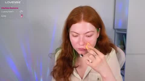 gingercute17 online show from April 20, 6:16 am