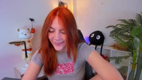 Snapshot of gingerr_pie chatting on October 21, 7:03 pm gingerr_pie online show from October 21, 7:03 pm
