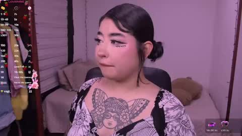 ginmeowuwu online show from April 28, 4:56 pm