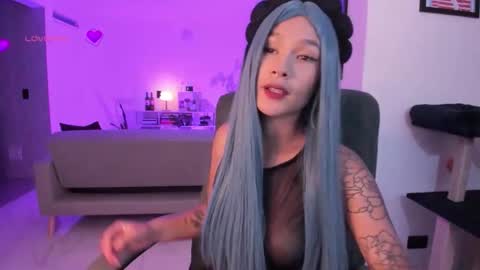 Snapshot of ginnaaaa_ chatting on April 15, 2:51 am Ginnaa online show from April 15, 2:51 am