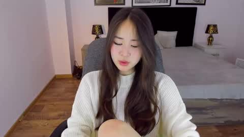 Snapshot of ginnycherry chatting on December 4, 4:16 pm Ginny online show from December 4, 4:16 pm