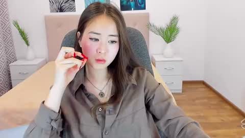 Snapshot of ginnycherry chatting on December 5, 4:34 pm Ginny online show from December 5, 4:34 pm