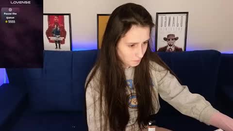 Ginnyg  online show from December 19, 10:21 pm