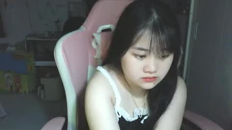 ginnyrosie online show from March 23, 5:33 am