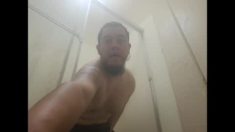 Snapshot of gio777777777 chatting on February 18, 6:26 am gio777777777 online show from February 18, 6:26 am